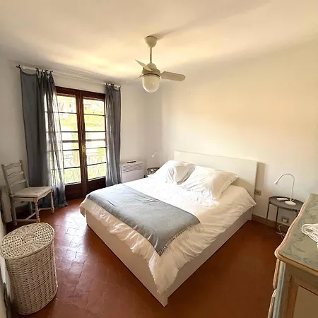Διαμέρισμα In Tropez Centro Di 2 Locali Con Aria Condizionata Wi-fi E Disponibilita Parcheggio