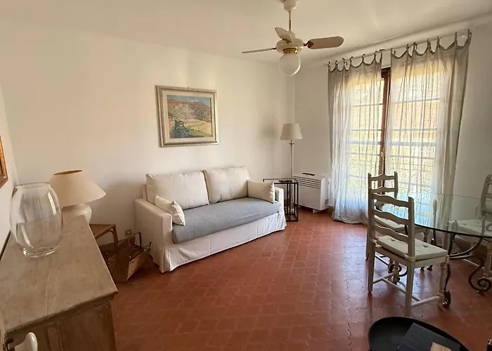 In Tropez Centro Di 2 Locali Con Aria Condizionata Wi-fi E Disponibilita Parcheggio Saint-Tropez